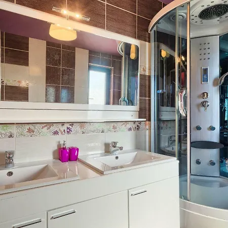 De L'amour By Interhome Villa Orbanici