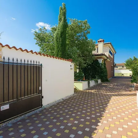 Villa De L'amour By Interhome *
