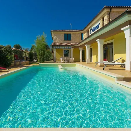 Villa De L'amour By Interhome *