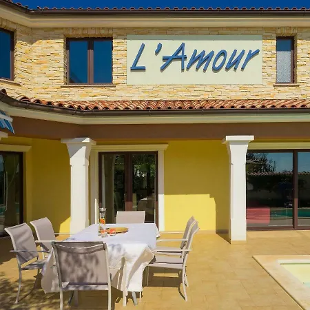 De L'amour By Interhome Orbanici