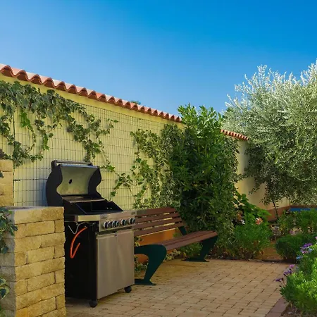 Villa De L'amour By Interhome